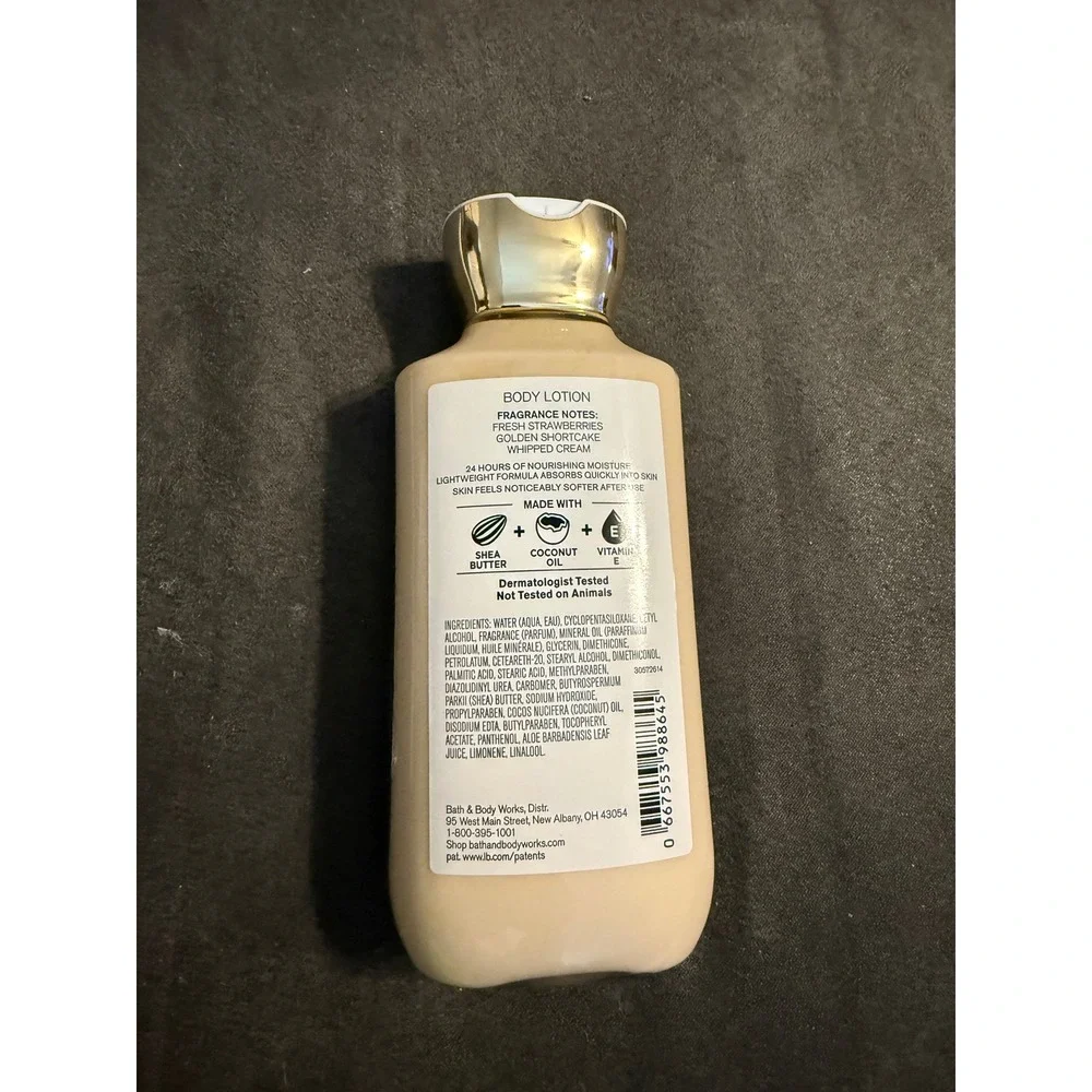 Bath & Body Works Strawberry Pound Cake Bake Shop Body Lotion 8oz Shea Vitamin E